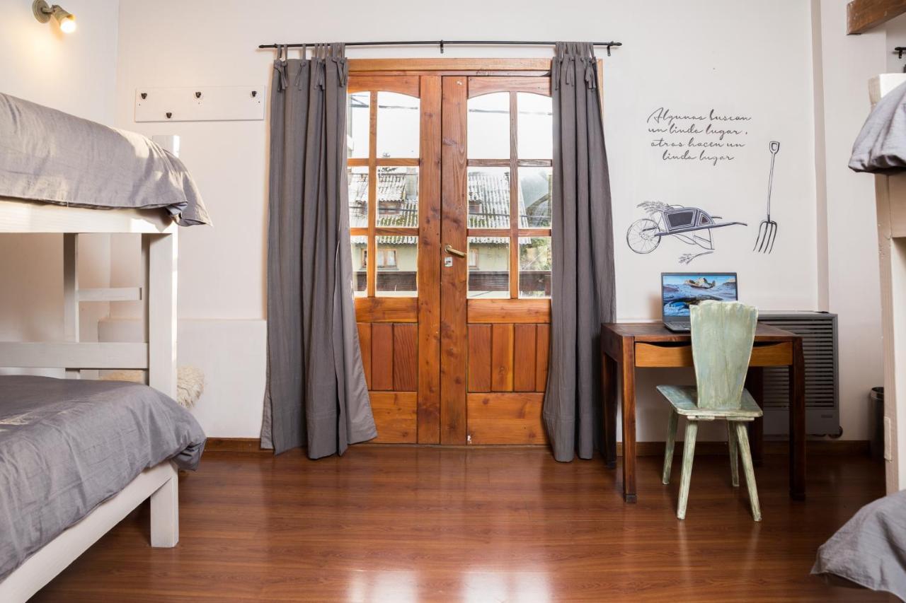 La Justina Hostel San Carlos de Bariloche Luaran gambar