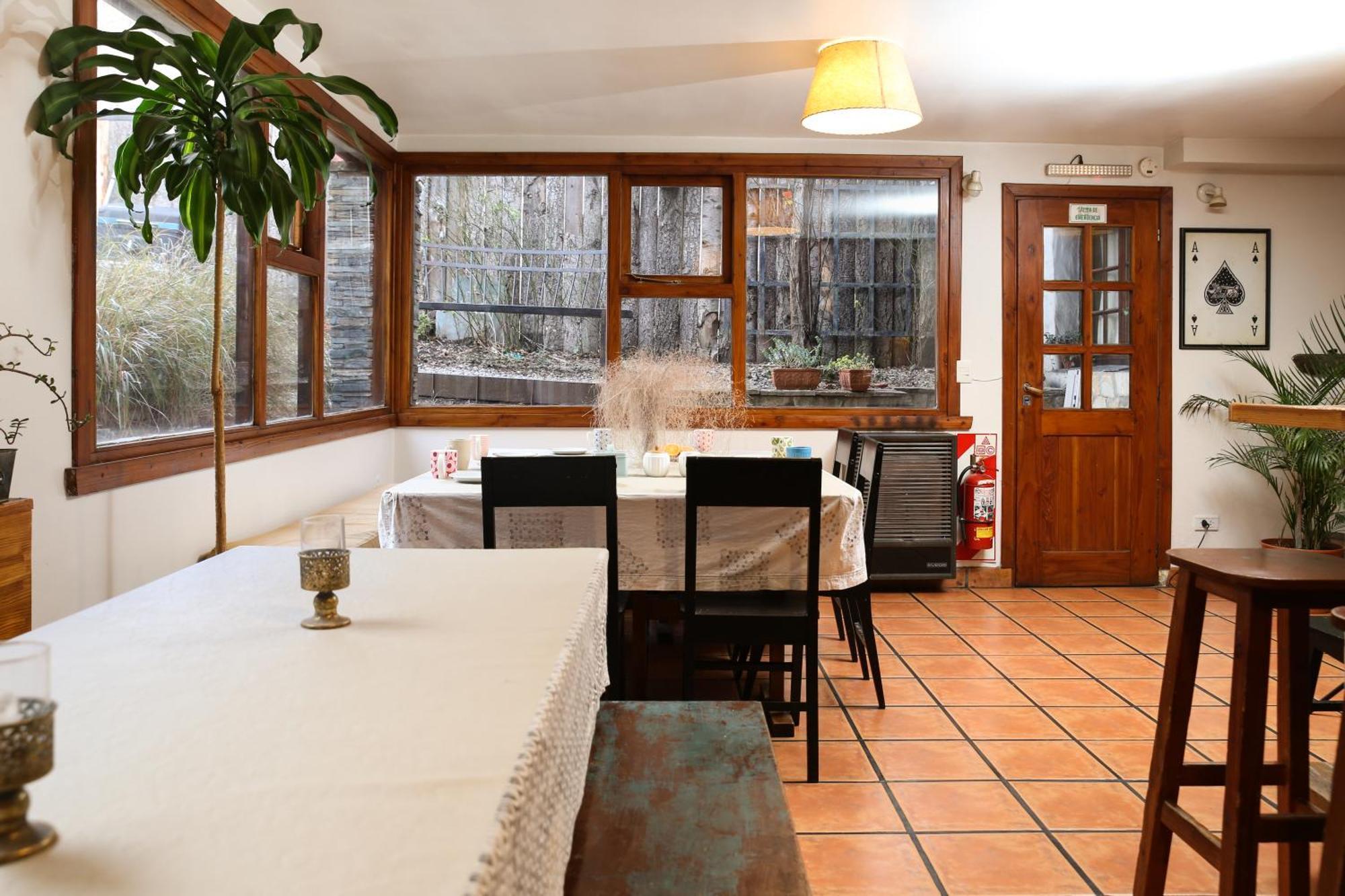 La Justina Hostel San Carlos de Bariloche Luaran gambar