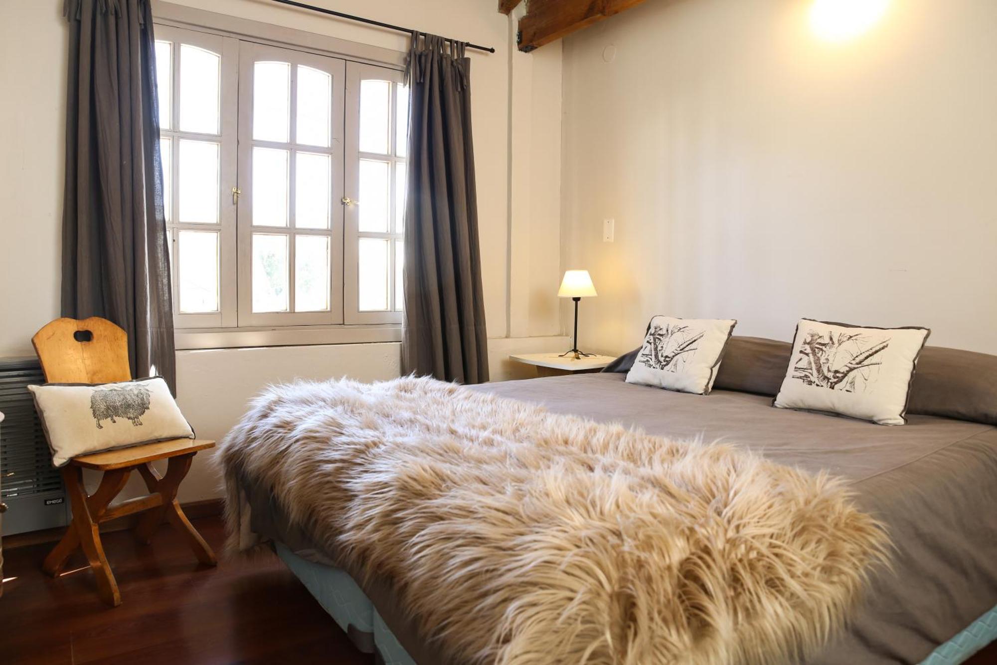 La Justina Hostel San Carlos de Bariloche Luaran gambar