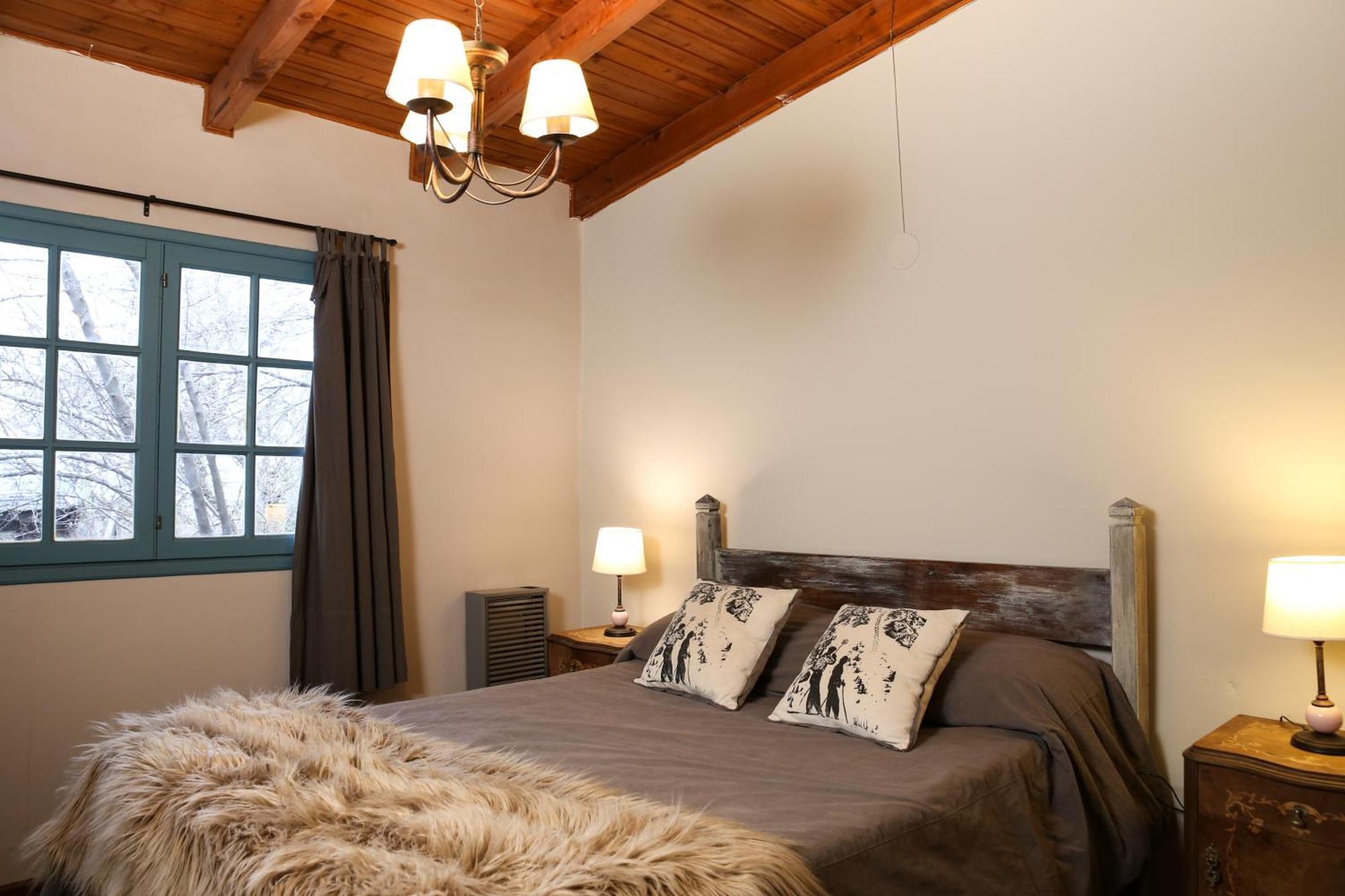 La Justina Hostel San Carlos de Bariloche Luaran gambar