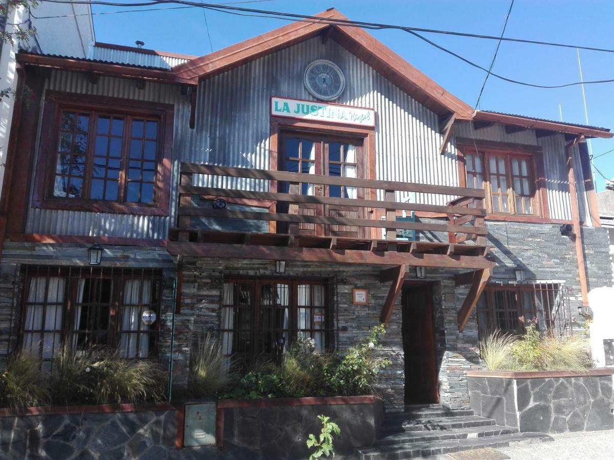 La Justina Hostel San Carlos de Bariloche Luaran gambar